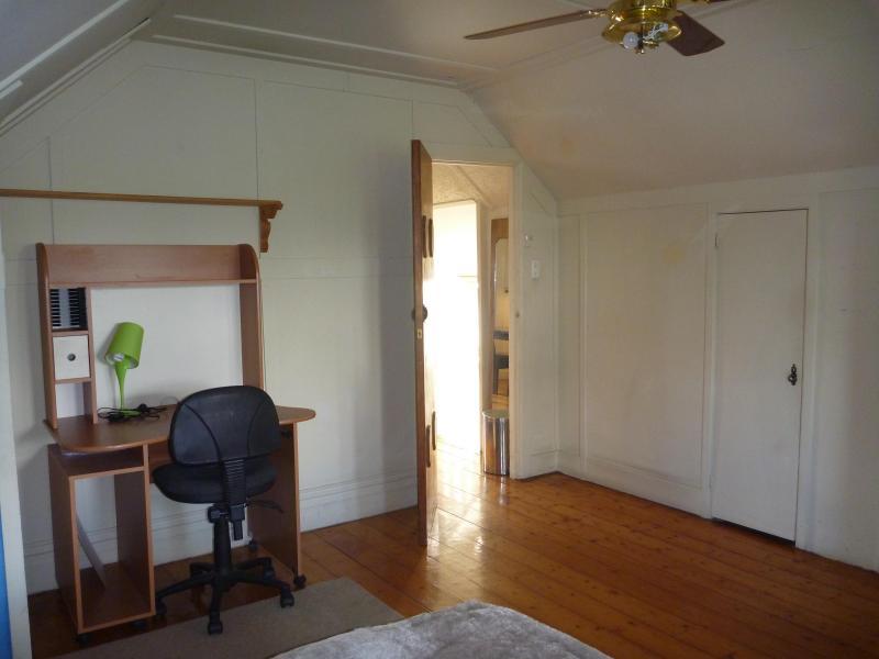 Reservoir, VIC - $340