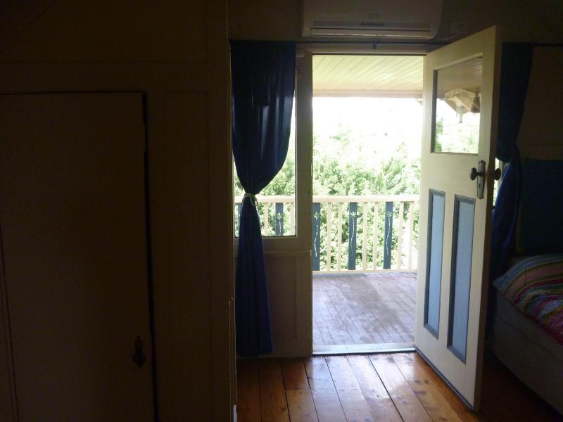 Reservoir, VIC - $340