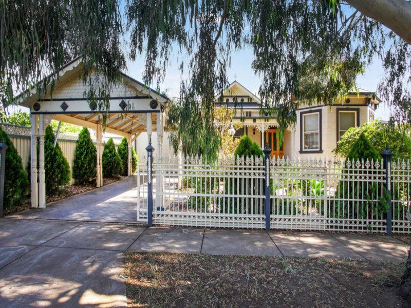 Sunshine, VIC - $260