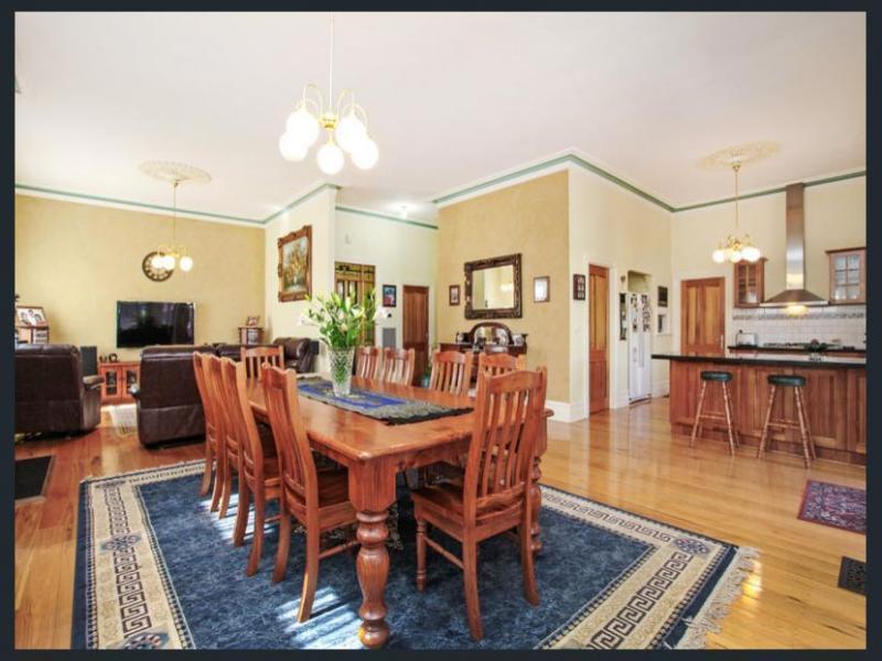 Sunshine, VIC - $260