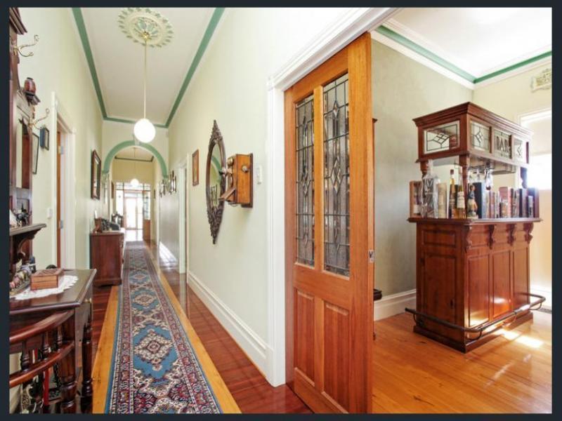 Sunshine, VIC - $260