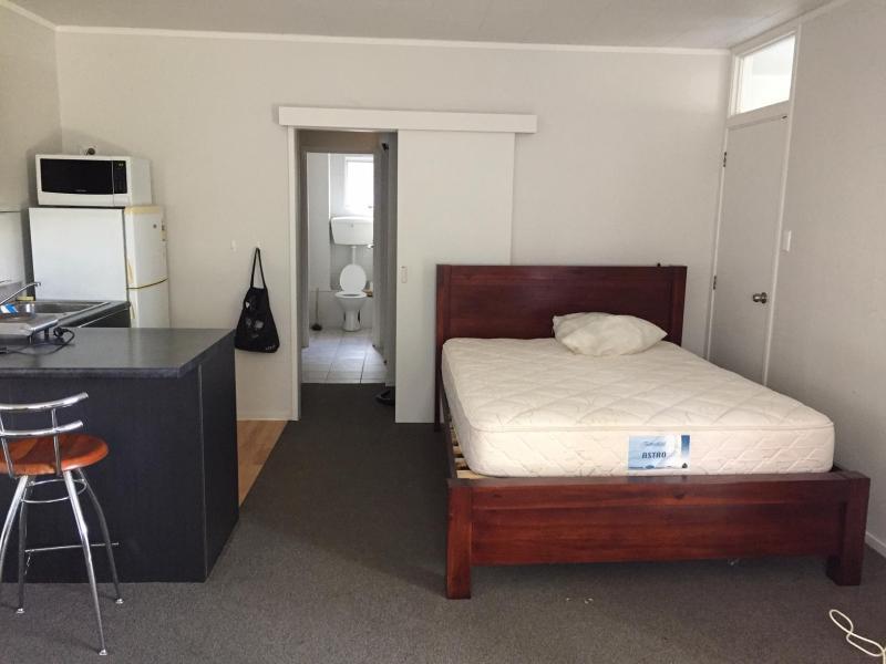 Auckland, New Zealand Homestay