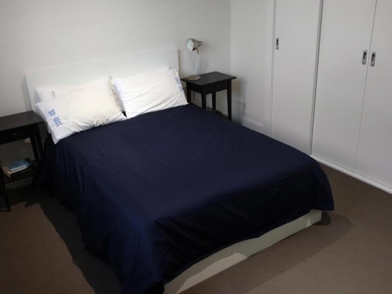 Northcote, VIC - $260