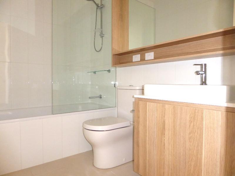 Port Melbourne, VIC - $410