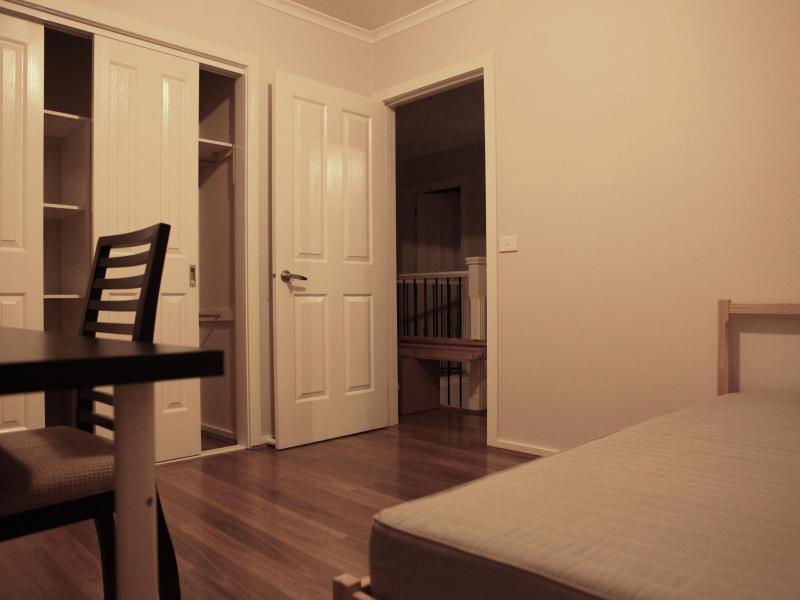 Oakleigh East, VIC - $300