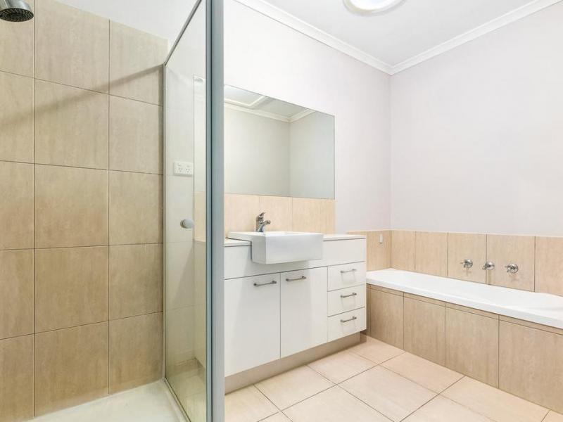 Oakleigh East, VIC - $300