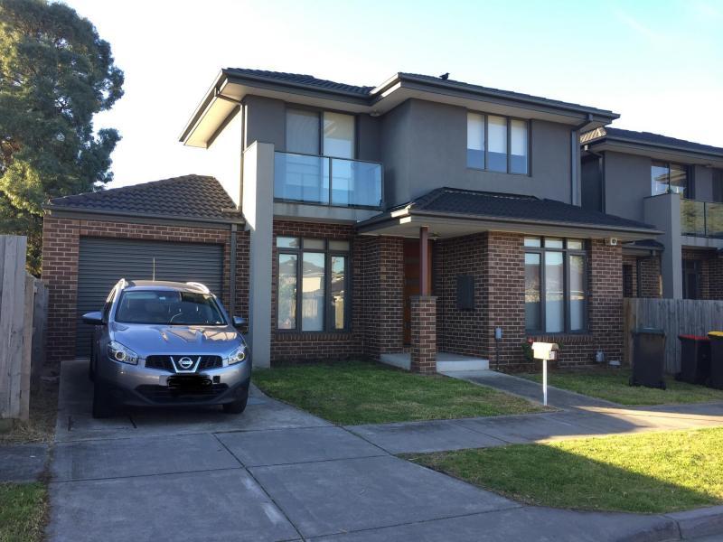 Oakleigh East, VIC - $300