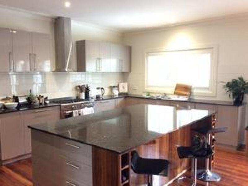 Croydon, VIC - $340