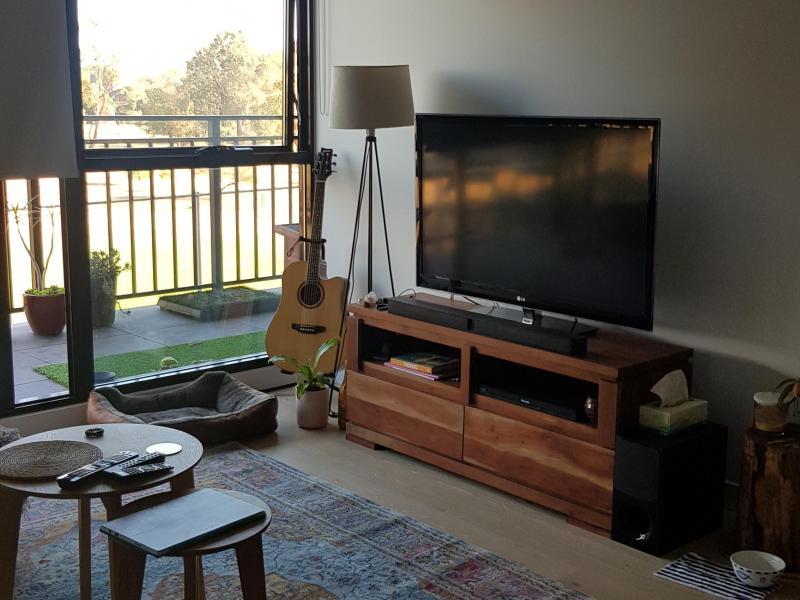 Yarraville, VIC - $310