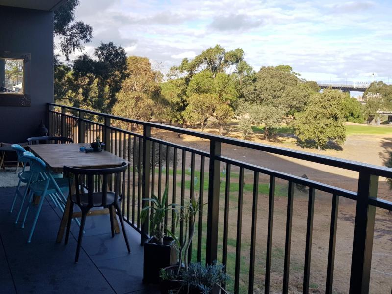 Yarraville, VIC - $310