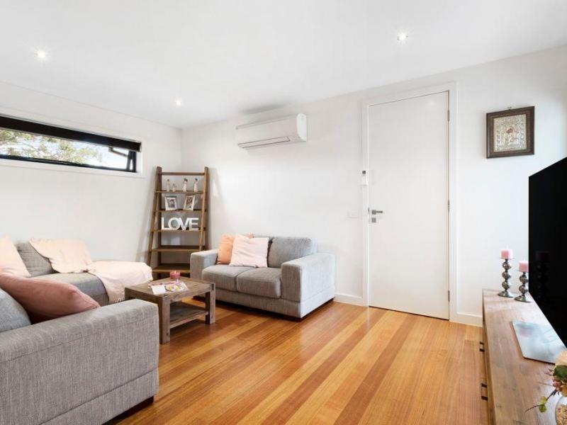 Oakleigh South, VIC - $360