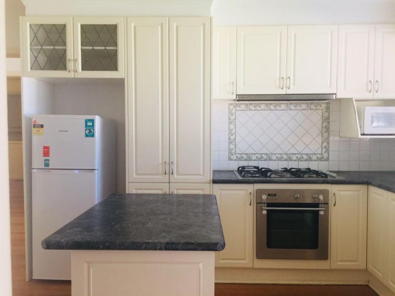 Avondale Heights, VIC - $190