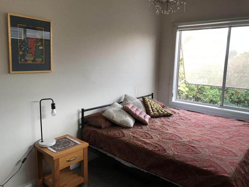 Parkdale, VIC - $330