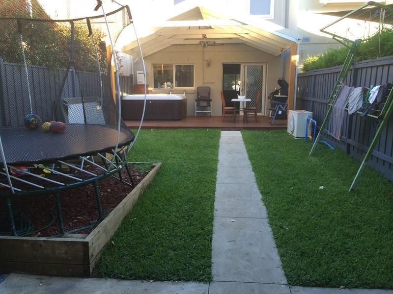 Kensington, VIC - $280
