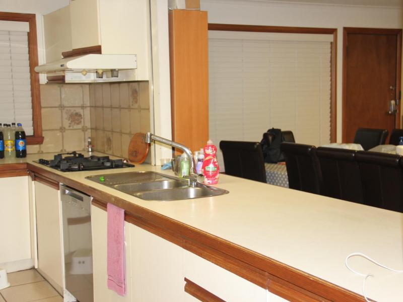 St Kilda East, VIC - $330