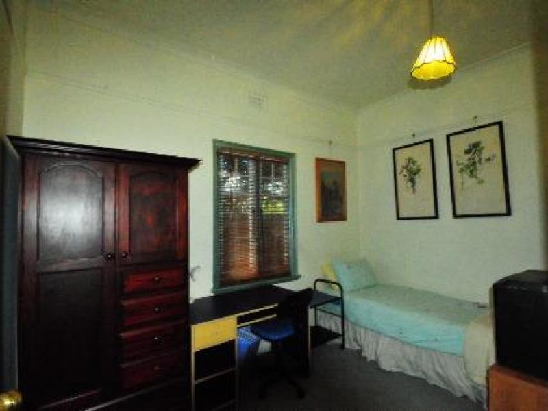 Northcote, VIC - $310