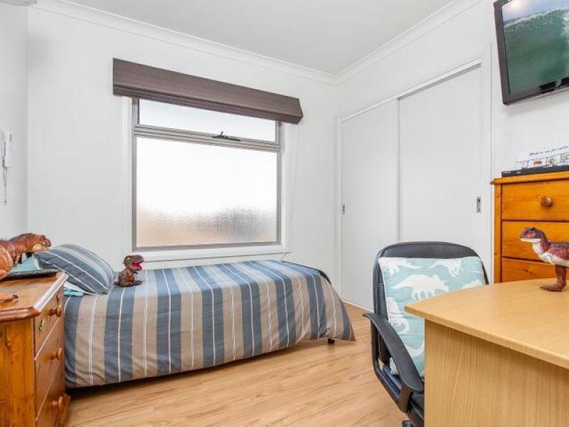 Thomastown, VIC - $300