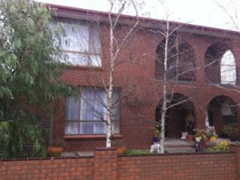 Yarraville, VIC - $360