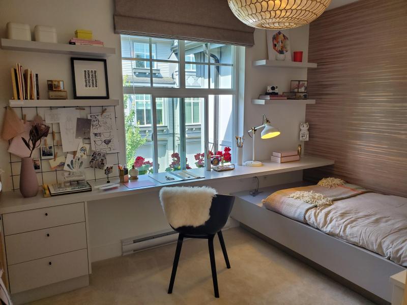 Maple Ridge, BC - $390