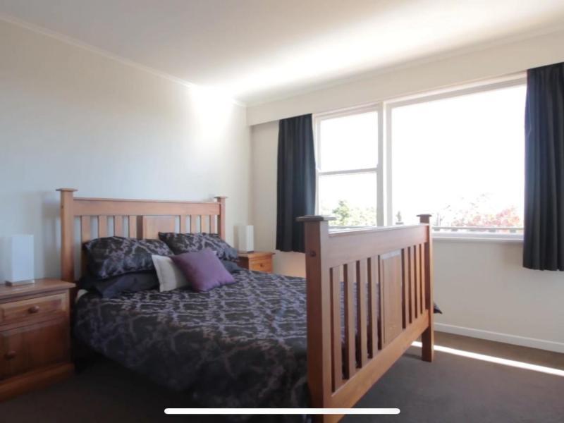 Auckland - $260