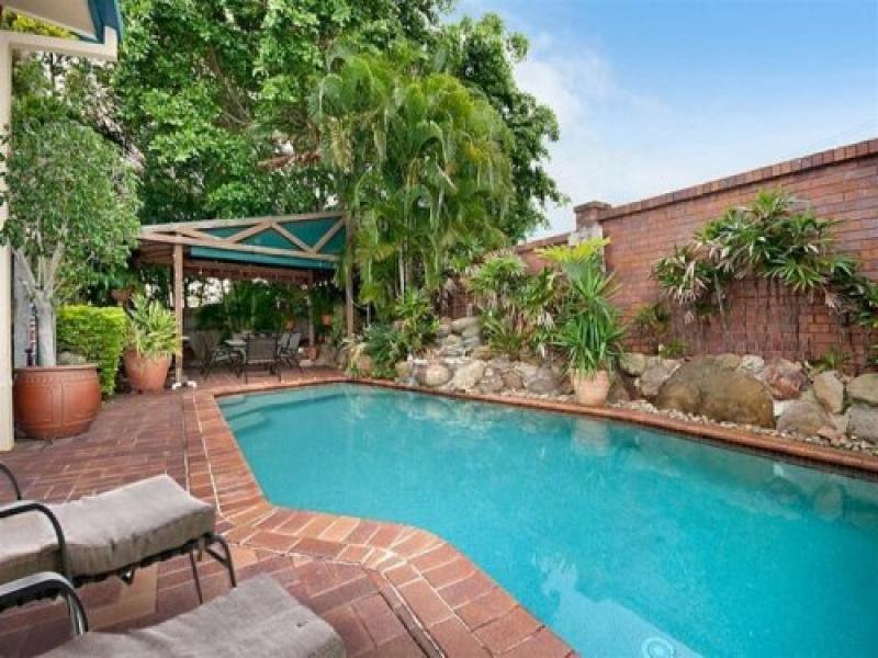 Holland Park, QLD - $260
