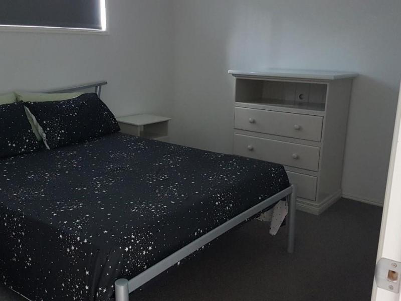 Woolloongabba, QLD - $310