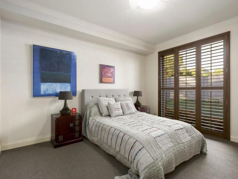 Balwyn North, VIC - $520