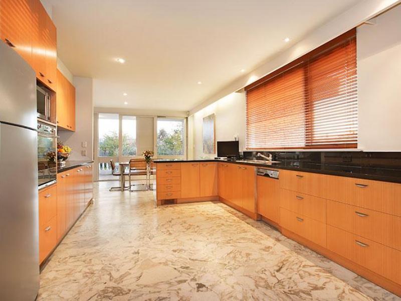 Caulfield, VIC - $390