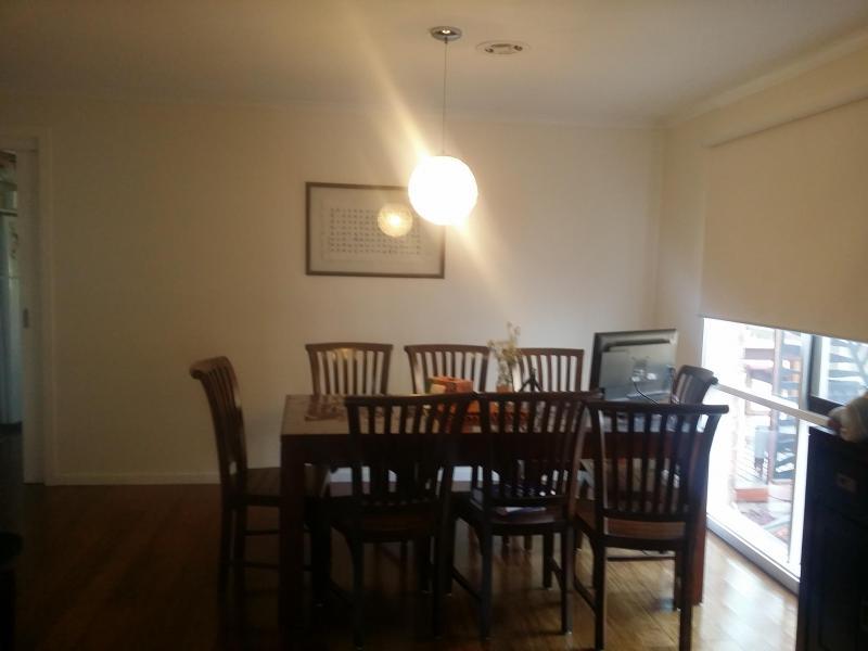 Vermont South, VIC - $260