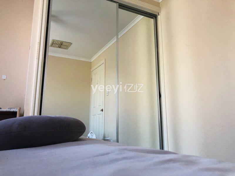 Box Hill, VIC - $240