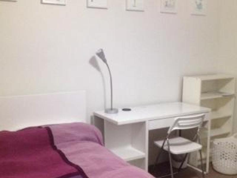 Hughesdale, VIC - $310