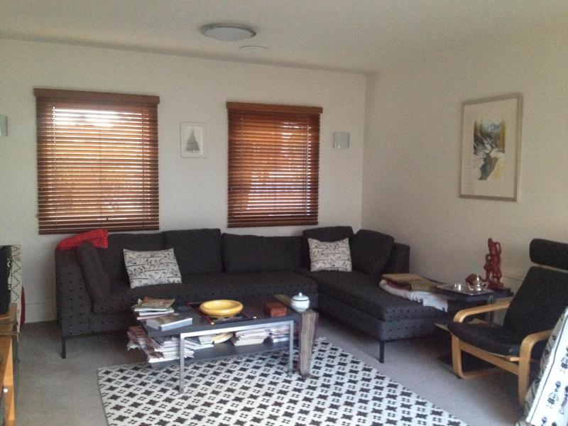 Hughesdale, VIC - $310