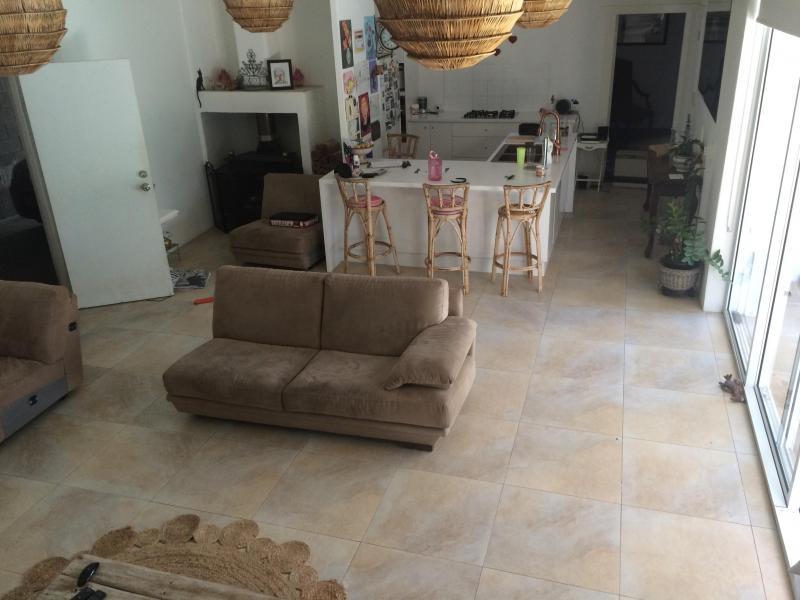 Coorparoo, QLD - $360