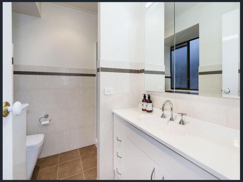 Mill Park, VIC - $260