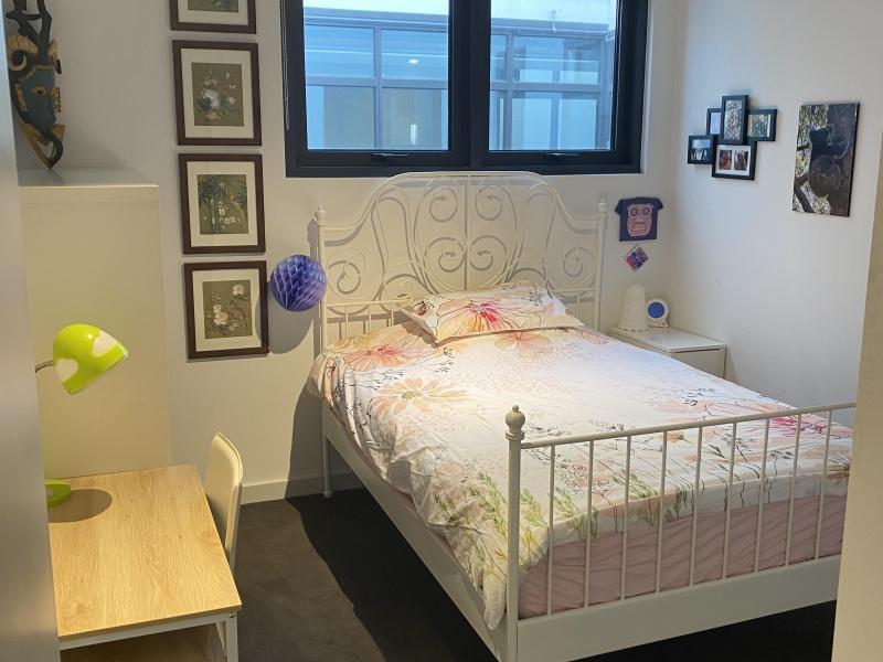 Kensington, VIC - $440