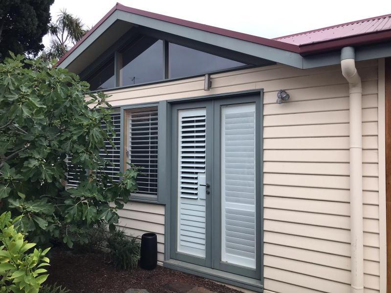 Brunswick East, VIC - $400