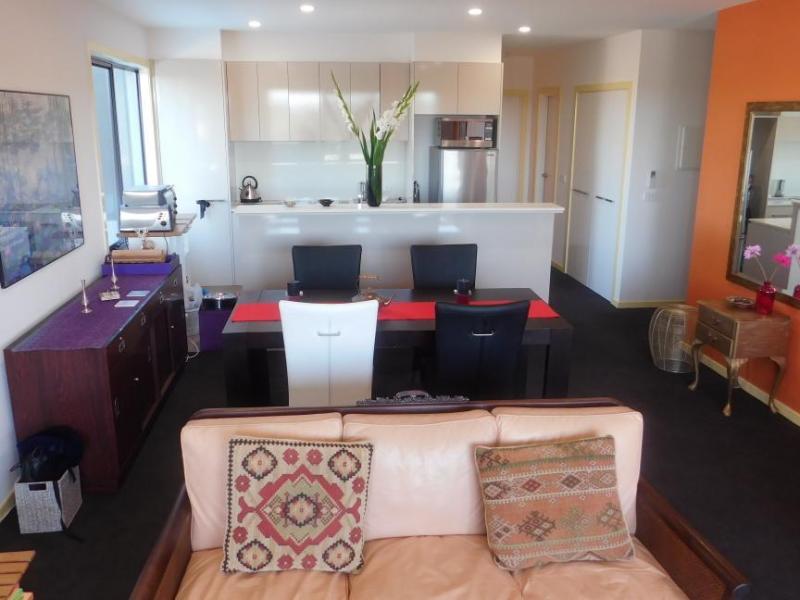 Notting Hill, VIC - $290