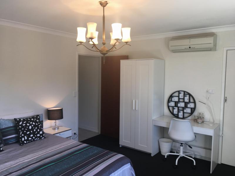East Brisbane, QLD - $240