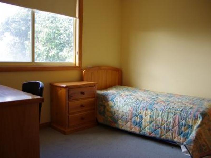 Bentleigh East, VIC - $310