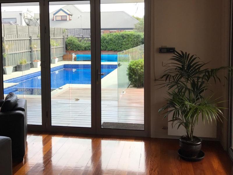 McKinnon, VIC - $310