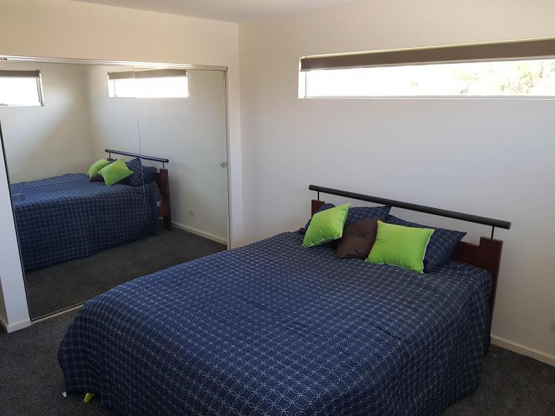 South Kingsville, VIC - $270