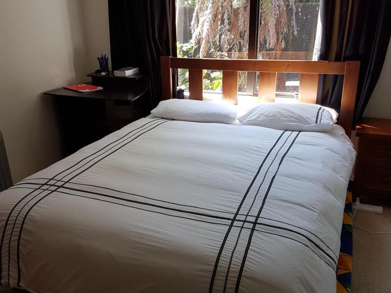 Auckland, Auckland - $270
