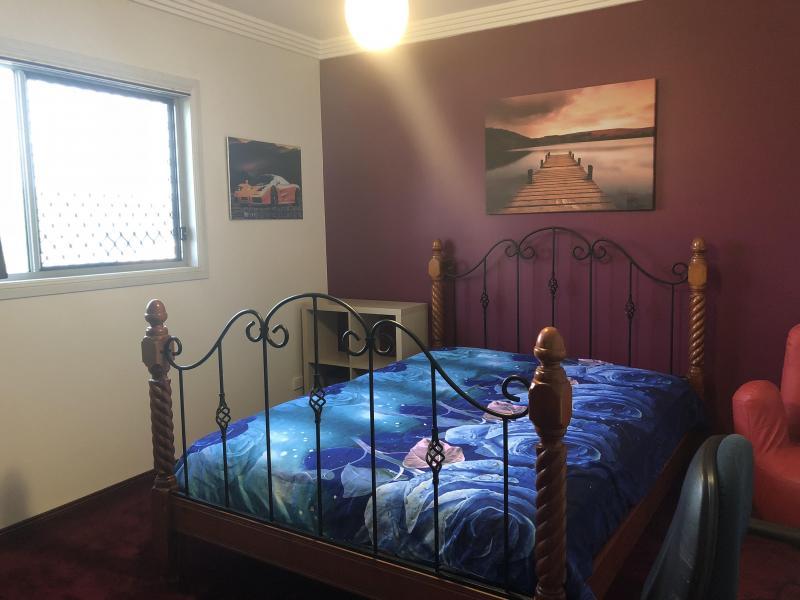 MacKenzie, QLD - $280