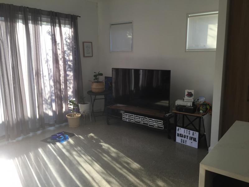 Yarraville, VIC - $420