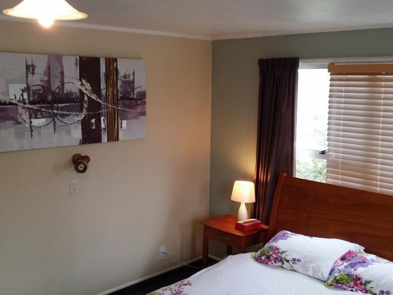 Glen Eden, Auckland - $220
